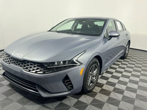 Used 2023 Kia K5 LXS image 9