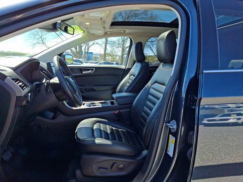 Certified 2024 Ford Edge SEL w/ Convenience Package AWD/4WD image 13