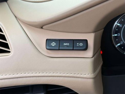 Used 2019 Cadillac Escalade ESV Platinum image 33