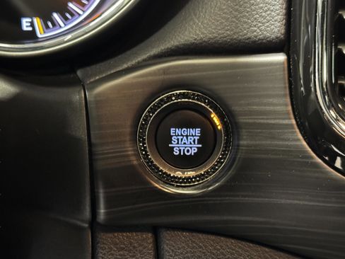 Used 2021 Jeep Grand Cherokee Laredo X image 26