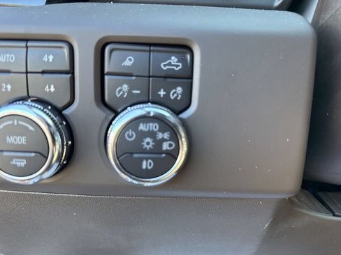 Used 2023 GMC Sierra 1500 Denali w/ Technology Package AWD/4WD image 28