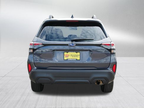 Used 2025 Subaru Forester Premium AWD/4WD image 6