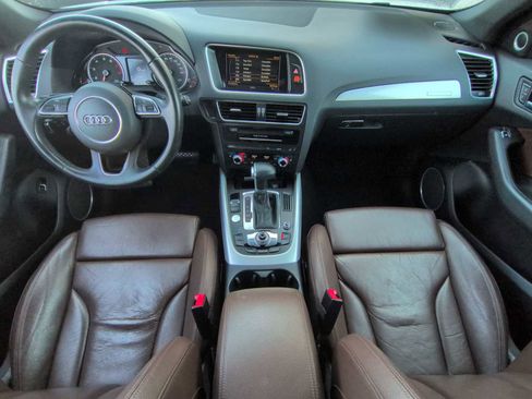 Used 2017 Audi Q5 2.0T Premium Plus w/ Technology Package image 14