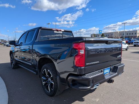 Certified 2024 Chevrolet Silverado 1500 High Country w/ Technology Package image 37