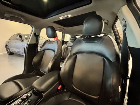 Used 2017 MINI Cooper Clubman S image 10