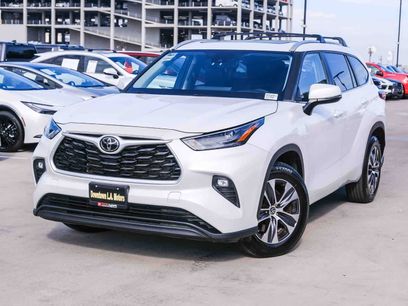 Used 2023 Toyota Highlander XLE