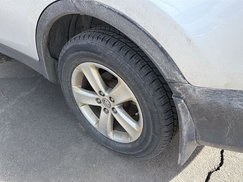 Used 2015 Toyota RAV4 XLE image 10