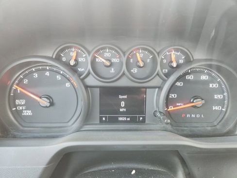 Used 2025 Chevrolet Silverado 1500 W/T RWD image 11