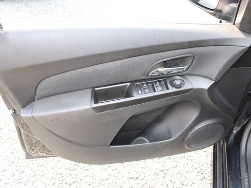 Used 2013 Chevrolet Cruze LTZ w/ Enhanced Safety Package FWD image 20