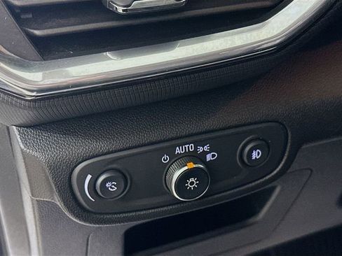 Certified 2022 Chevrolet TrailBlazer LT w/ Convenience Package image 11