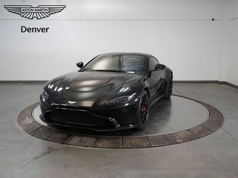 Used 2019 Aston Martin V8 Vantage Coupe image 1