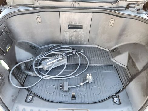 Used 2025 Ford F150 Lightning Lariat AWD/4WD image 28