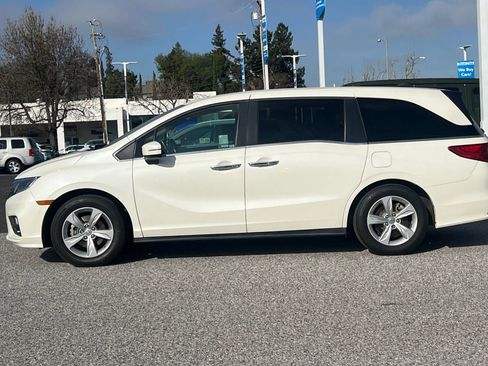 Used 2018 Honda Odyssey EX-L image 2