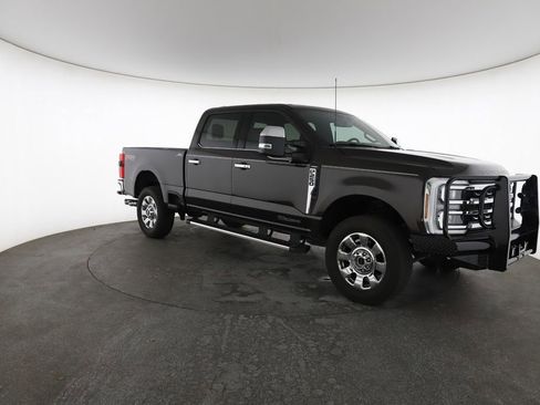 Used 2025 Ford F250 Lariat w/ Chrome Package AWD/4WD image 2