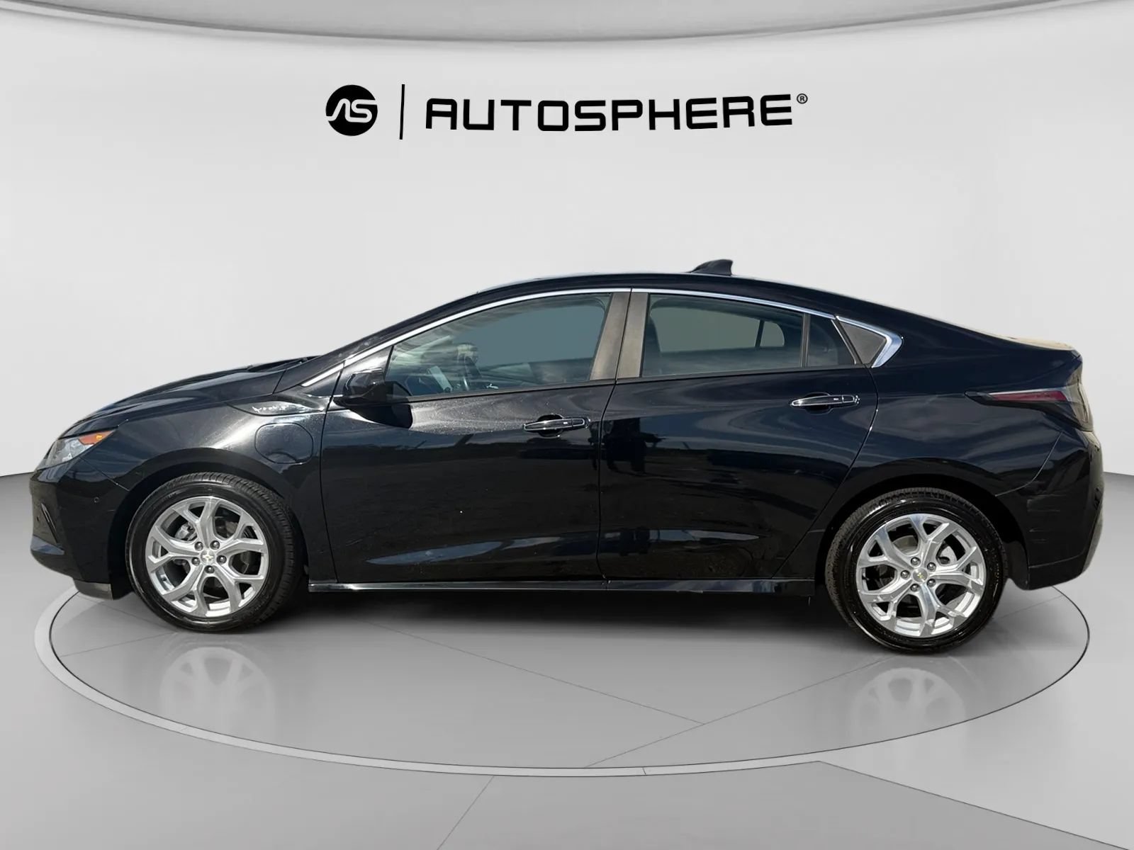 Used 2016 Chevrolet Volt Premier w/ Driver Confidence Package FWD image 4