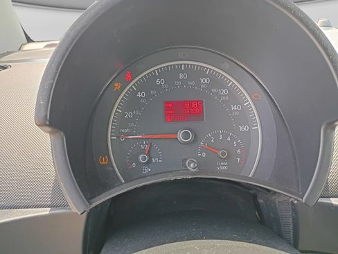 Used 2009 Volkswagen Beetle S FWD image 11