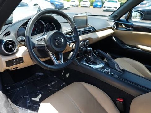 Used 2017 MAZDA MX-5 Miata Grand Touring RWD image 6