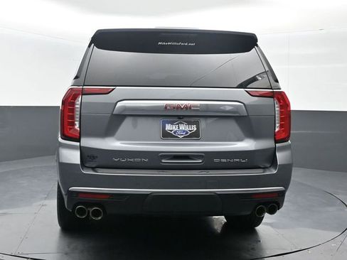 Used 2022 GMC Yukon XL Denali image 6