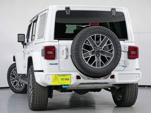 Used 2024 Jeep Wrangler High Altitude image 6