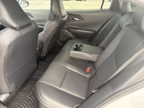 Used 2025 Toyota Prius Limited w/ Limited Premium Package FWD image 28