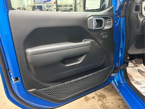 New 2026 Jeep Gladiator Sport image 28