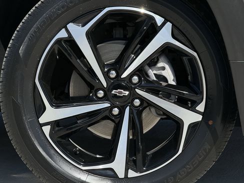 Certified 2023 Chevrolet TrailBlazer RS w/ Convenience Package image 9