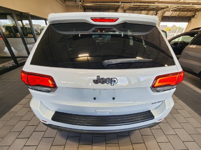 Used 2020 Jeep Grand Cherokee Laredo RWD image 5