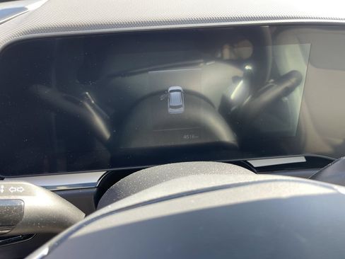Certified 2025 Kia Niro EX FWD image 10