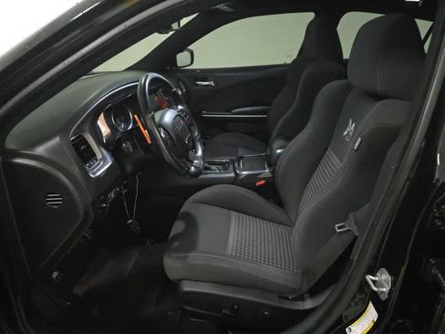 Used 2019 Dodge Charger Scat Pack w/ Navigation & Travel Group image 8