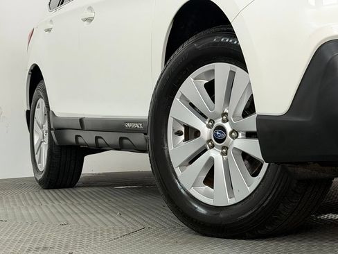 Used 2019 Subaru Outback 2.5i Premium AWD/4WD image 18