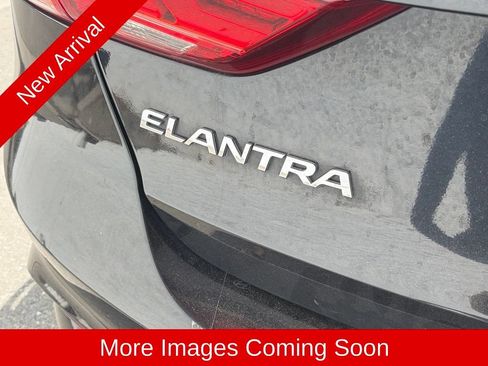 Used 2018 Hyundai Elantra Sport FWD image 10