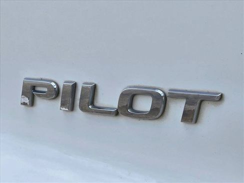 Used 2017 Honda Pilot Touring image 18