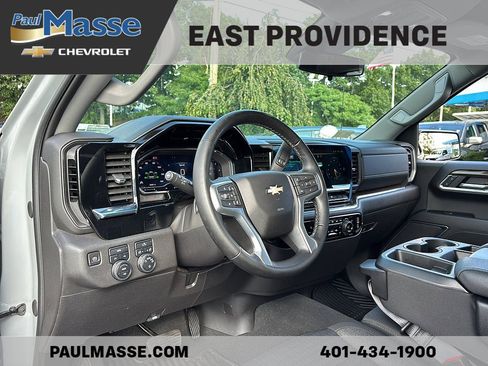 Used 2024 Chevrolet Silverado 1500 LT AWD/4WD image 14