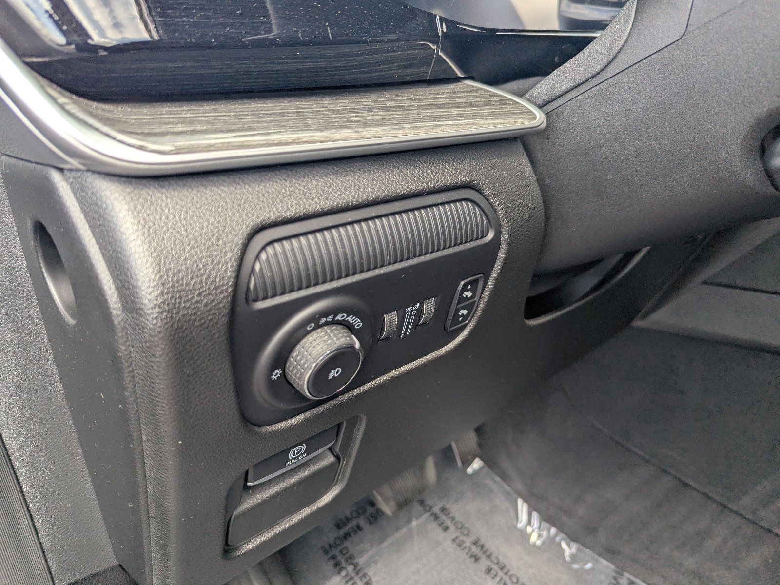 Used 2022 Jeep Wagoneer Series III w/ Premium Group I AWD/4WD image 23
