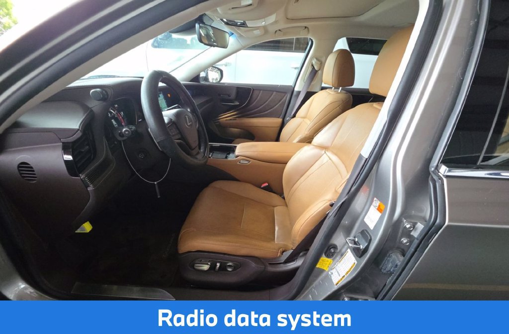 Used 2019 Lexus LS 500 w/ Accessory Package (Z2) RWD image 8