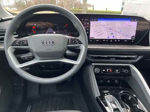 Certified 2025 Audi Q5 Premium AWD/4WD image 19