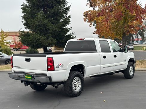 Used 2007 Chevrolet Silverado 2500 LT w/ Heavy-Duty Power Package image 4