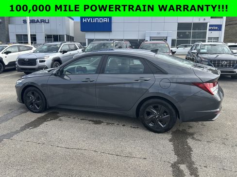 Used 2023 Hyundai Elantra Blue image 15
