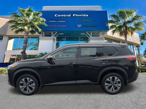 Used 2023 Nissan Rogue SV AWD/4WD image 8