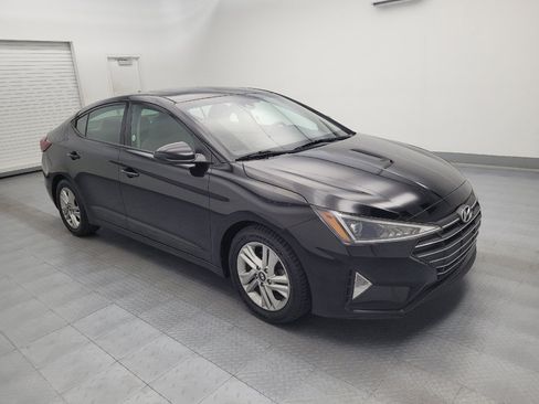 Used 2020 Hyundai Elantra Value Edition FWD image 11