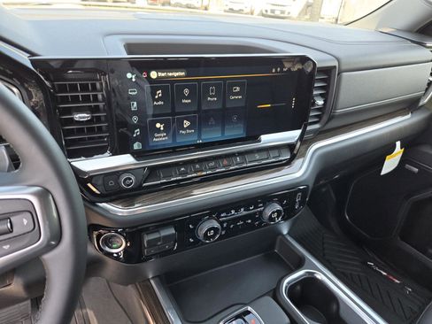 New 2026 Chevrolet Silverado 1500 RST w/ Z71 Off-Road Package AWD/4WD image 18