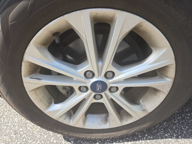 Used 2019 Ford Escape SE FWD image 9