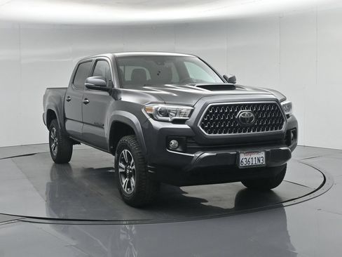 Used 2019 Toyota Tacoma TRD Sport AWD/4WD image 57