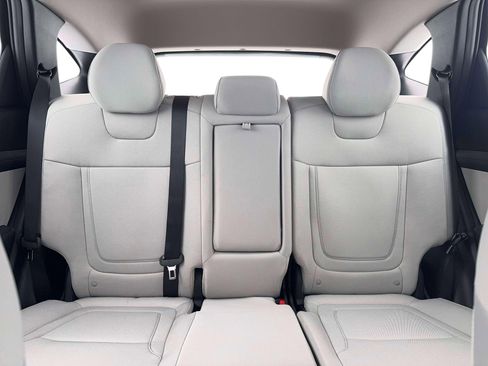 New 2026 Hyundai Tucson SE image 16