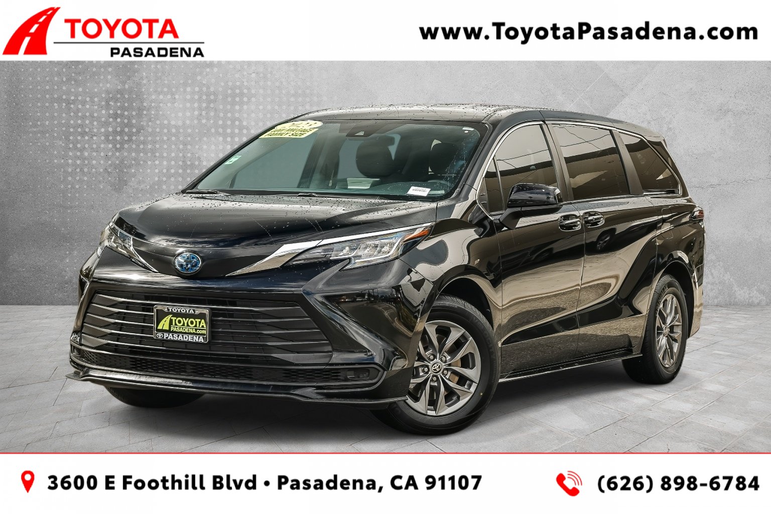 Used 2023 Toyota Sienna LE FWD image 1