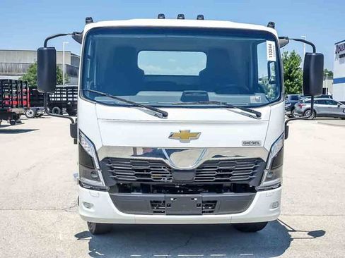 New 2025 Chevrolet Low Cab Forward 5500 XD RWD image 8