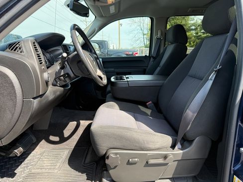 Used 2011 GMC Sierra 1500 SLE w/ Power Tech Package image 9