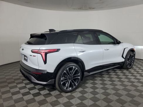New 2026 Chevrolet Blazer EV SS image 3