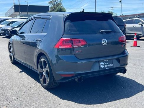 Used 2017 Volkswagen GTI SE FWD image 9