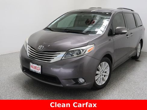 Used 2015 Toyota Sienna Limited Premium image 2
